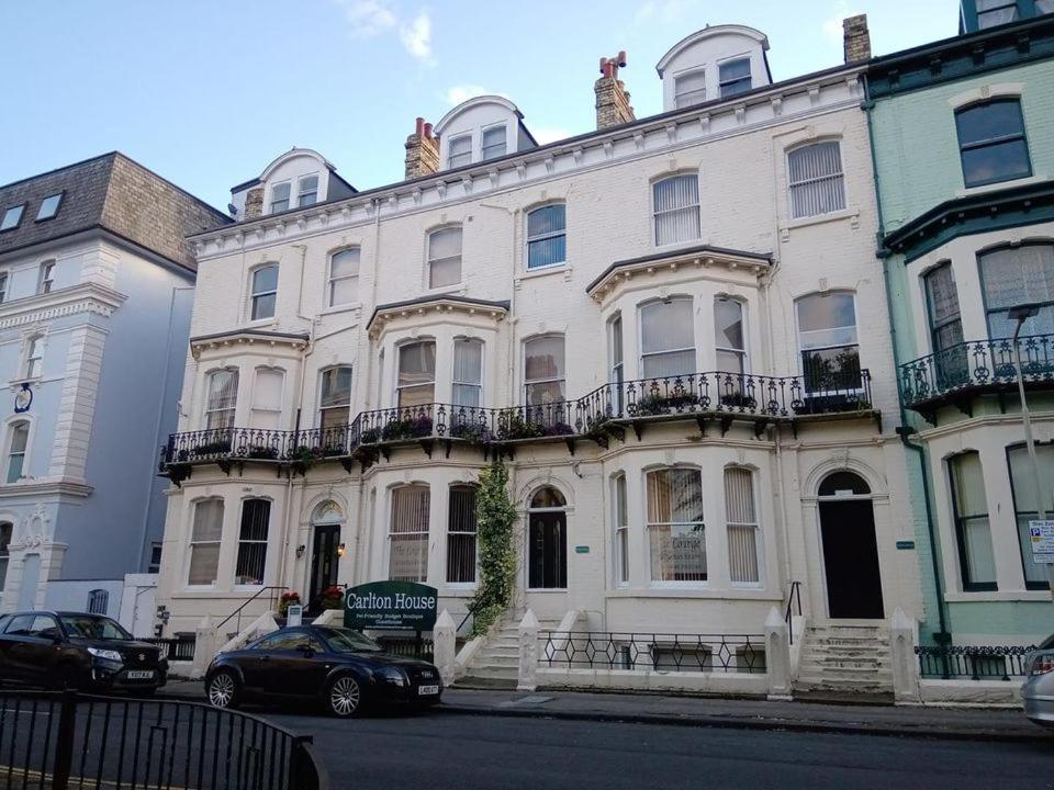 Carlton House Scarborough Hotel Exterior photo